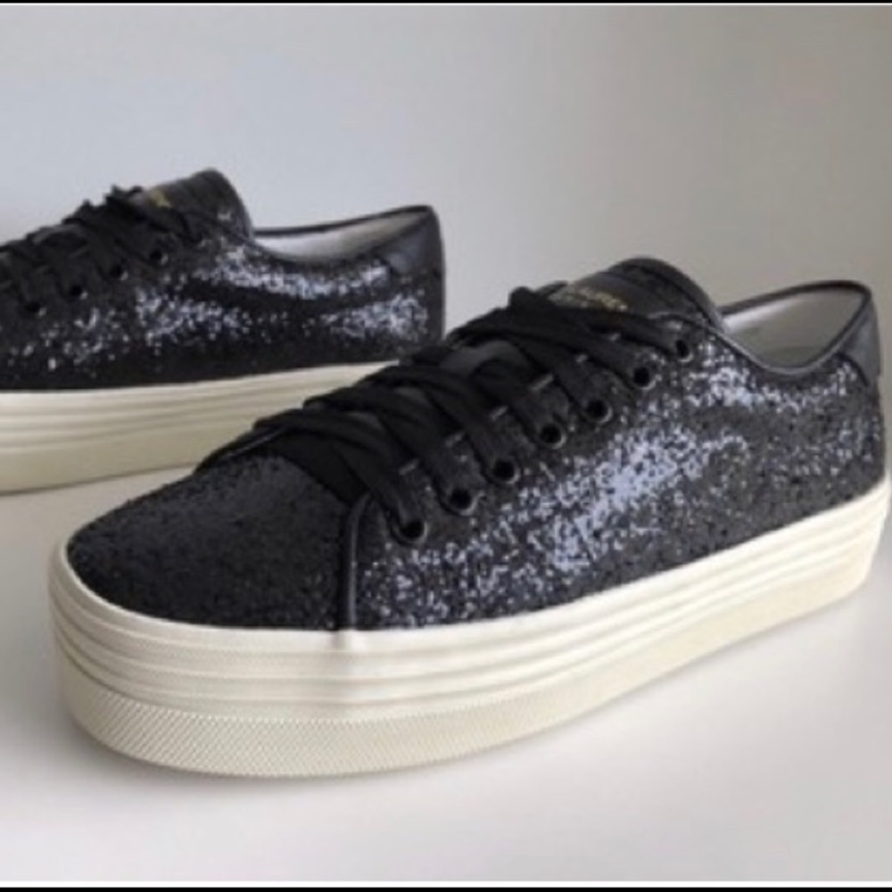 Saint Laurent Sneakers.